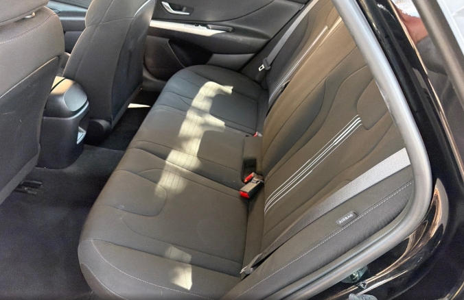 2025 Hyundai Elantra Blue HEV black rear seats interior VIN KMHLM4DJ8SU173476 for sale Dallas TX 2025 Hyundai Elantra Blue HEV black rear seats interior VIN KMHLM4DJ8SU173476 for sale Dallas TX